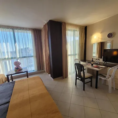 Sea Breeze - First Line Sea View Golden Sands * Варна