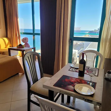 Sea Breeze - First Line Sea View Golden Sands